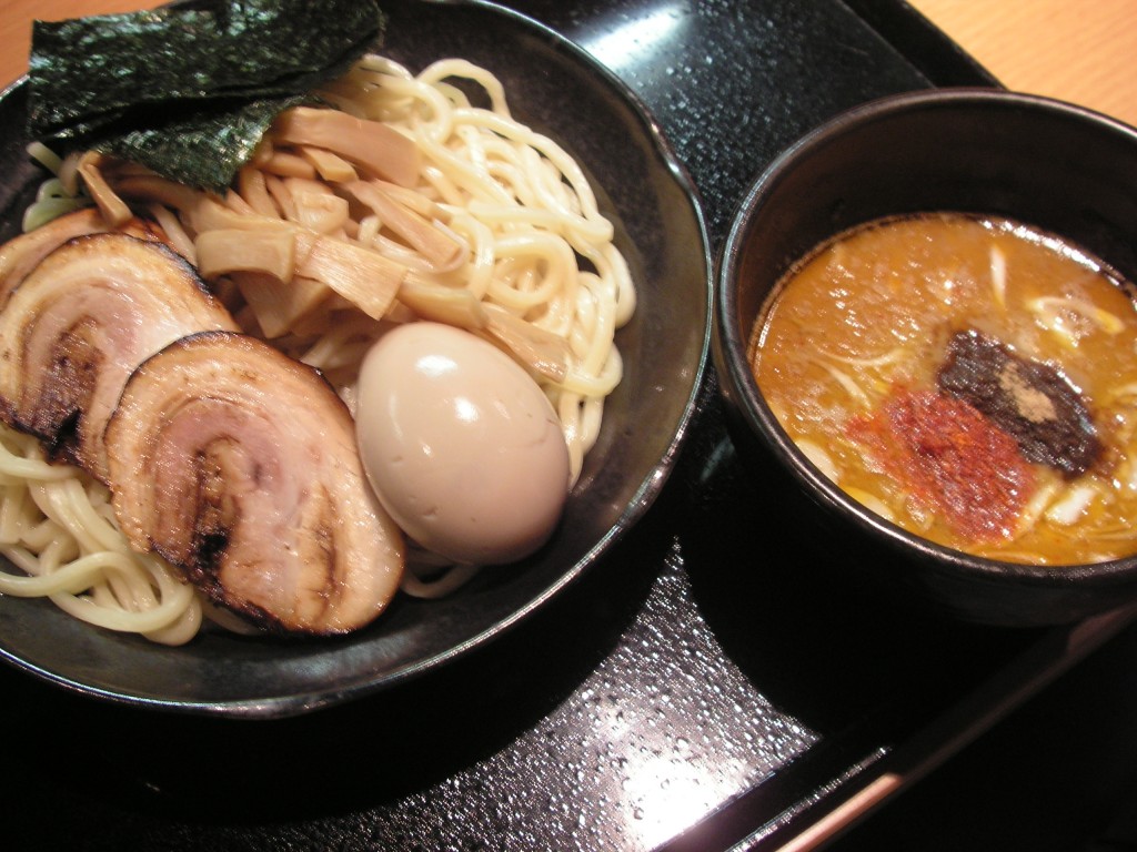 つけ麺　「三世代スープ」の販売開始～無添加　新感覚つけ麺・ラーメン　炙り～プレスリリース