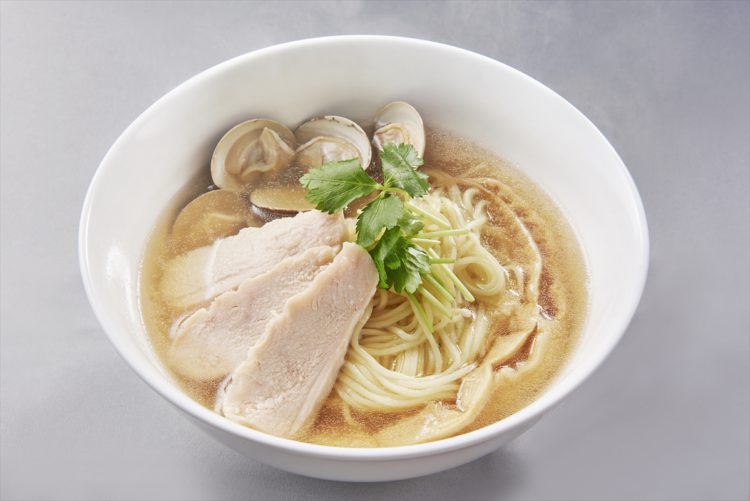 お湯で割るだけで簡単！一発型ラーメンスープ 「麺活 塩ラーメンスープ貝」 「麺活 醤油ラーメンスープ ...